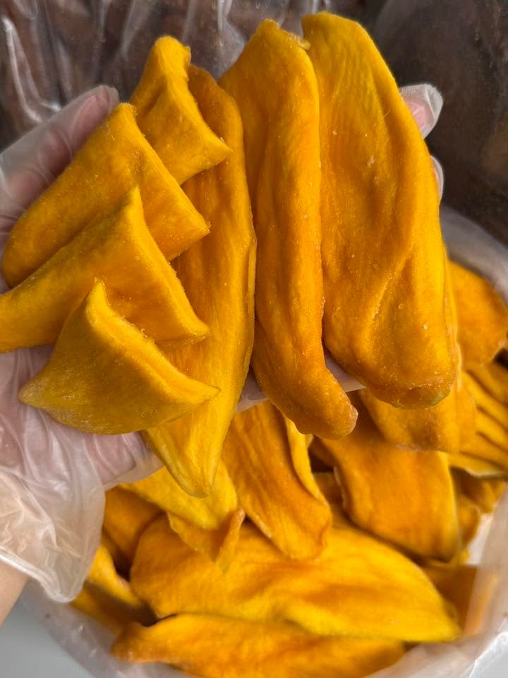 Vietnamese Soft Dried Mango Texture