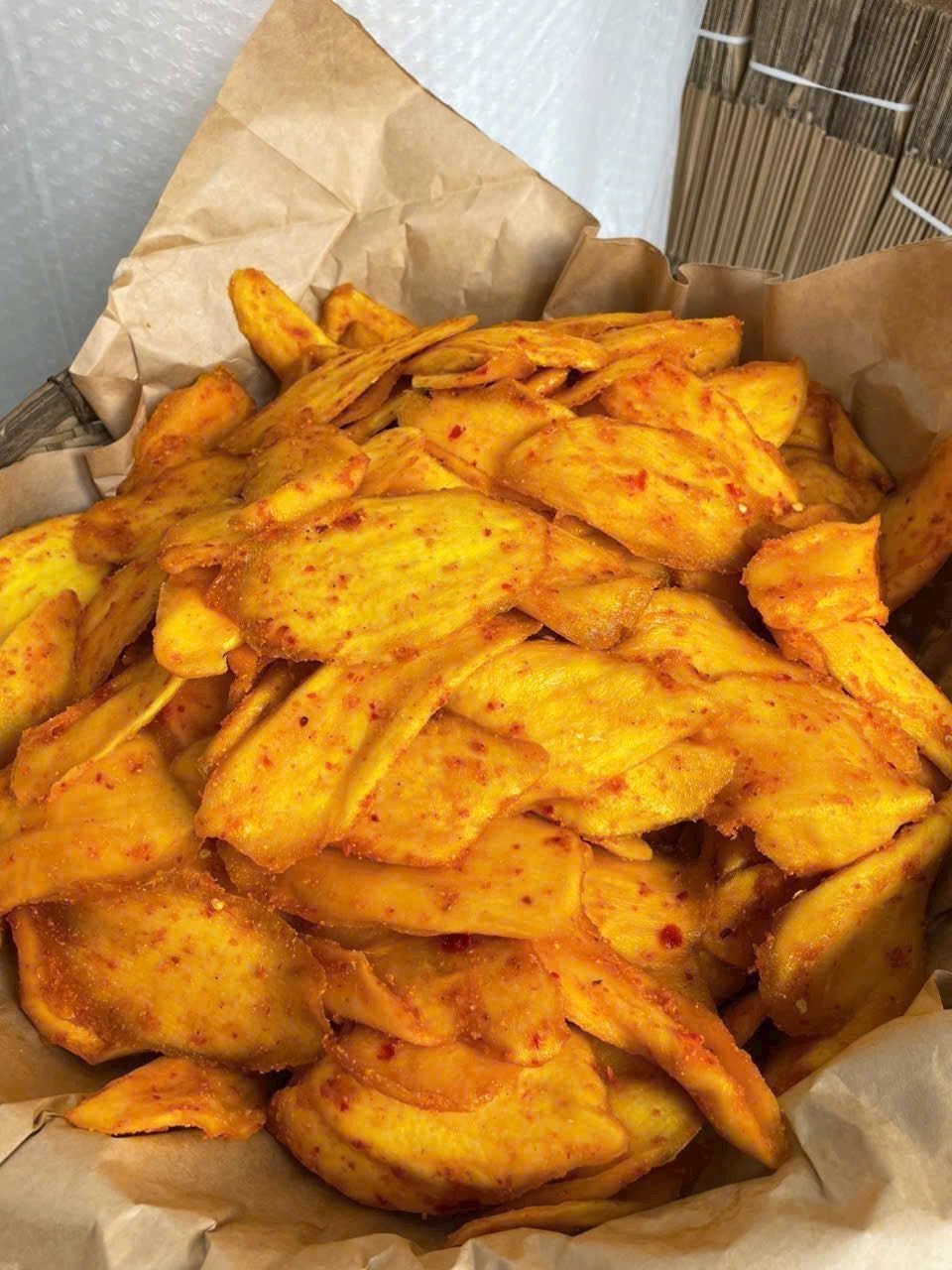 Vietnamese Soft Dried Mango Chili Salt 300g