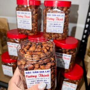Close up of Vietnamese Xay Nhung with Chili Salt