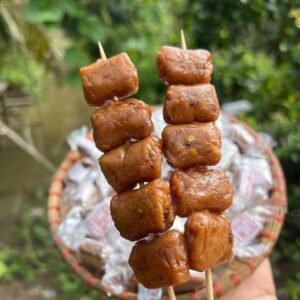 Vietnamese Spicy Tamarind Chews 300g