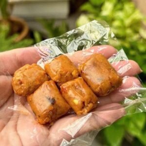 Vietnamese Spicy Tamarind Chews 300g