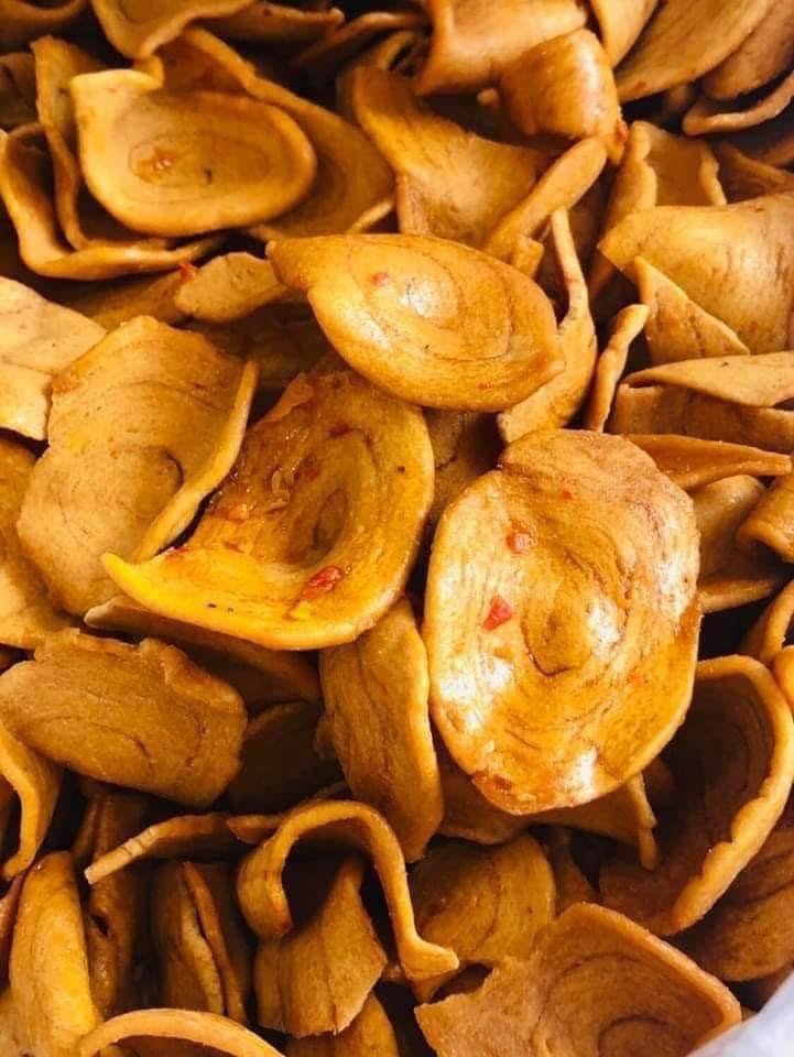 Banh Tai Heo Chili Fish Sauce